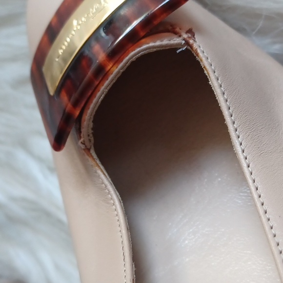 Vintage Salvatore Ferragamo Beige Leather Pumps - Picture 12 of 16